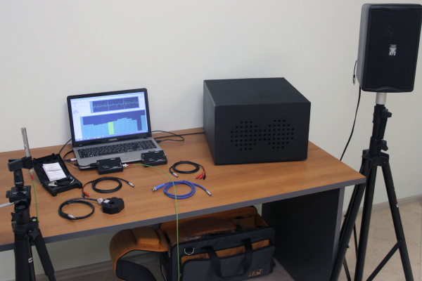 Комплекс оценки эффективности защиты речевой информации от утечки КБ "ЭЛАКС" «СМАРТ» (комплектация "Э") на базе СКМ-23 (комплект СКМ-23.1) купить по низкой цене | МАКСПРОФИТ