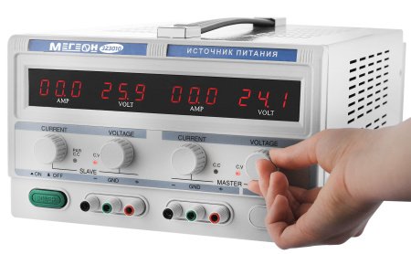 Двухканальный линейный источник питания МЕГЕОН 323010 купить по низкой цене | МАКСПРОФИТ